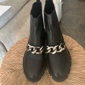 Michael Kors Black Leather Chelsea Boots NWOT